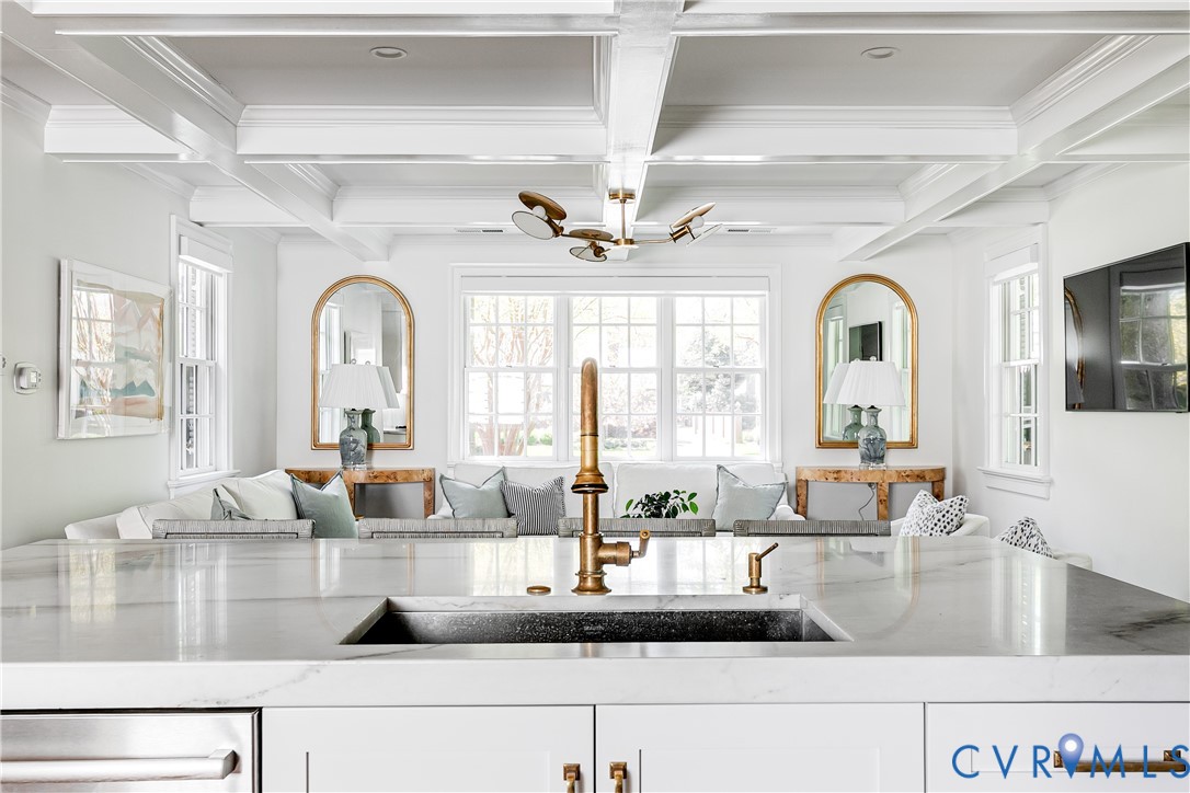 4306 Dover Road Richmond, VA 23221 - Photo 29 of 56 Kitchen looking into fabulous Family Room
