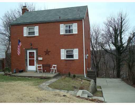 518 Haverhill Road Pittsburgh, PA 15228 - Photo 1 of 8 Exterior Front.