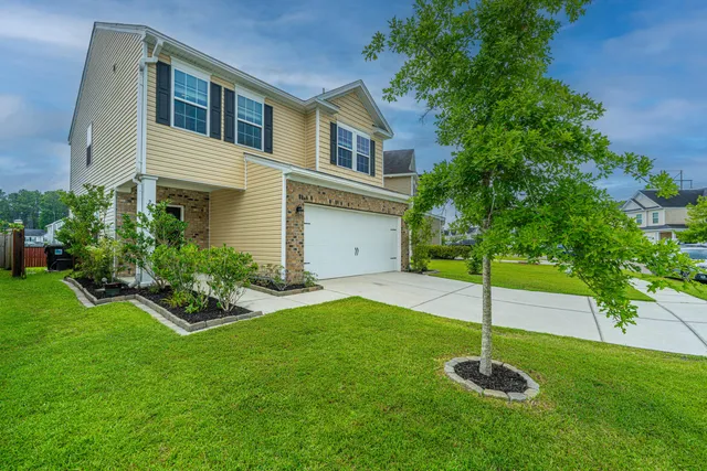 $308,000 | 207 Swamp Creek Lane, Moncks Corner, SC 29461