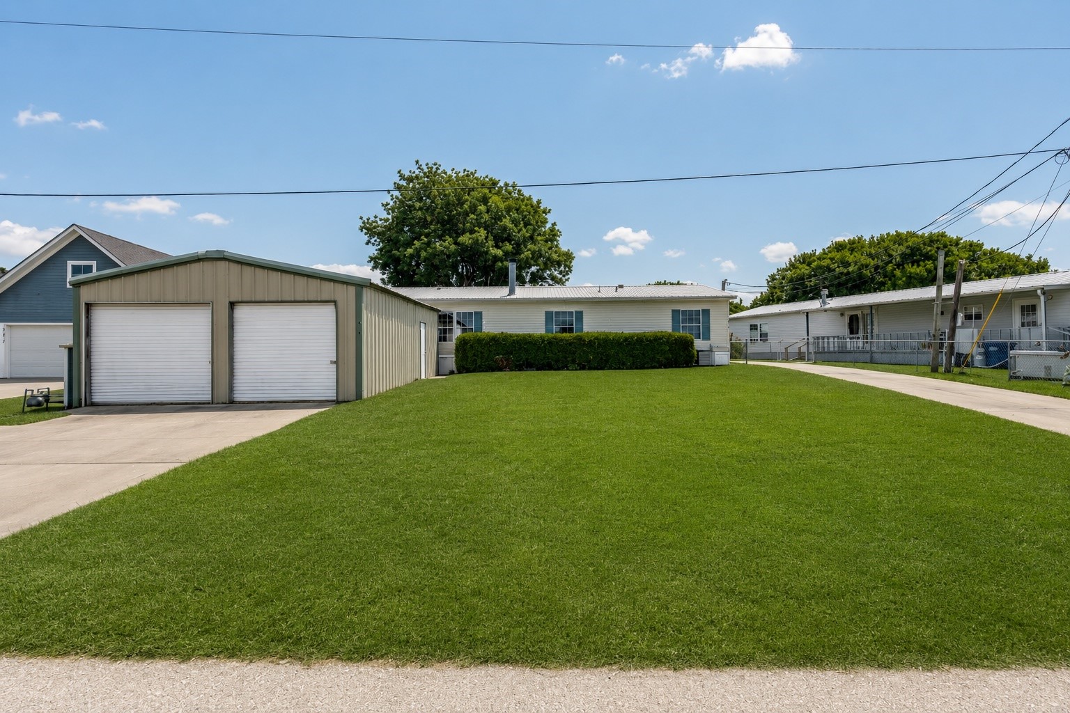 207 Vivian Road Onalaska, TX 77360 - Photo 32 of 34 a view of a house with a yard