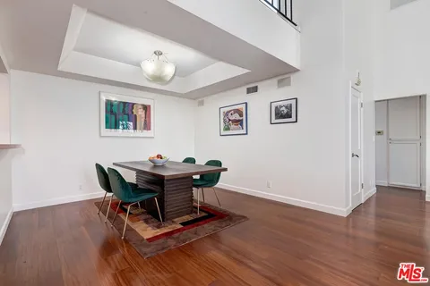 $1,250,000 | 964 Hancock Avenue, Unit 302, West Hollywood, CA 90069