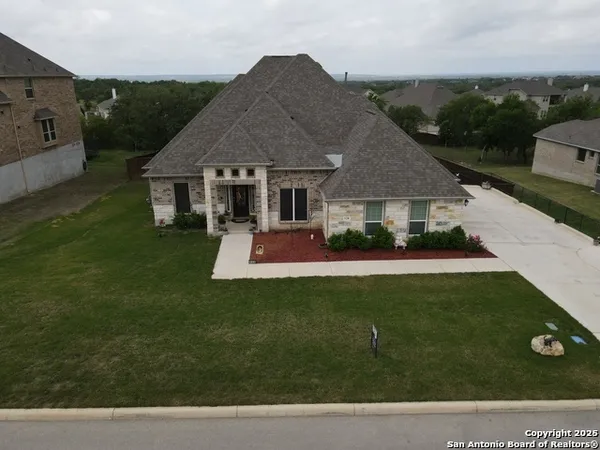 $575,000 | 528 Lilly Bluff, Castroville, TX 78009