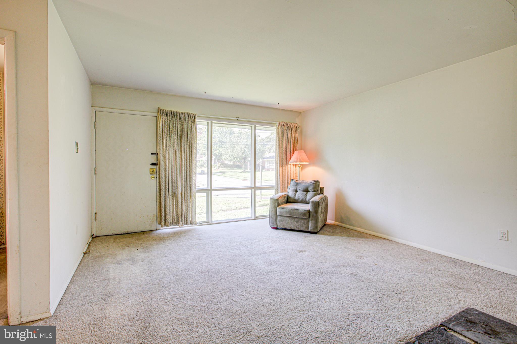 7420 Axton Street Springfield, VA 22151 - Photo 5 of 46