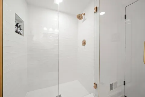 $1,100,000 | 524 Forest Hill Road, Lake Forest, IL 60045