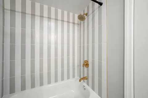 $1,100,000 | 524 Forest Hill Road, Lake Forest, IL 60045