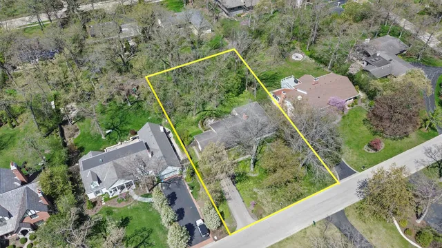 $1,100,000 | 524 Forest Hill Road, Lake Forest, IL 60045