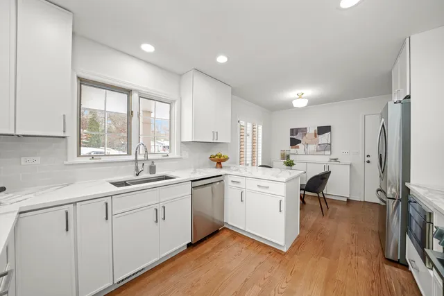 $1,100,000 | 524 Forest Hill Road, Lake Forest, IL 60045