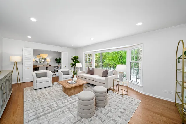 $1,100,000 | 524 Forest Hill Road, Lake Forest, IL 60045