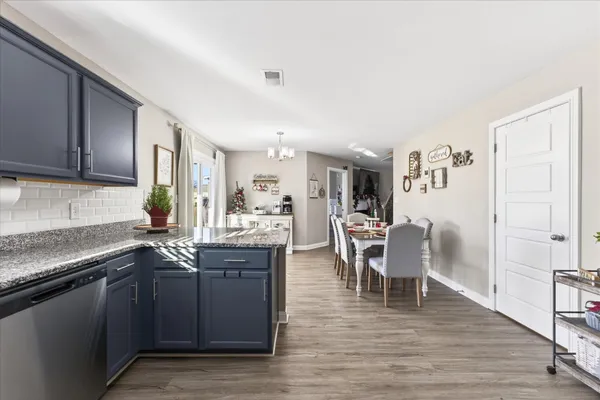 $374,000 | 3074 Ft Sumter Drive, Clarksville, TN 37042