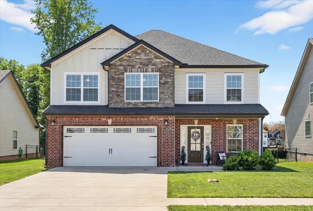 $384,000 | 3074 Ft Sumter Drive, Clarksville, TN 37042
