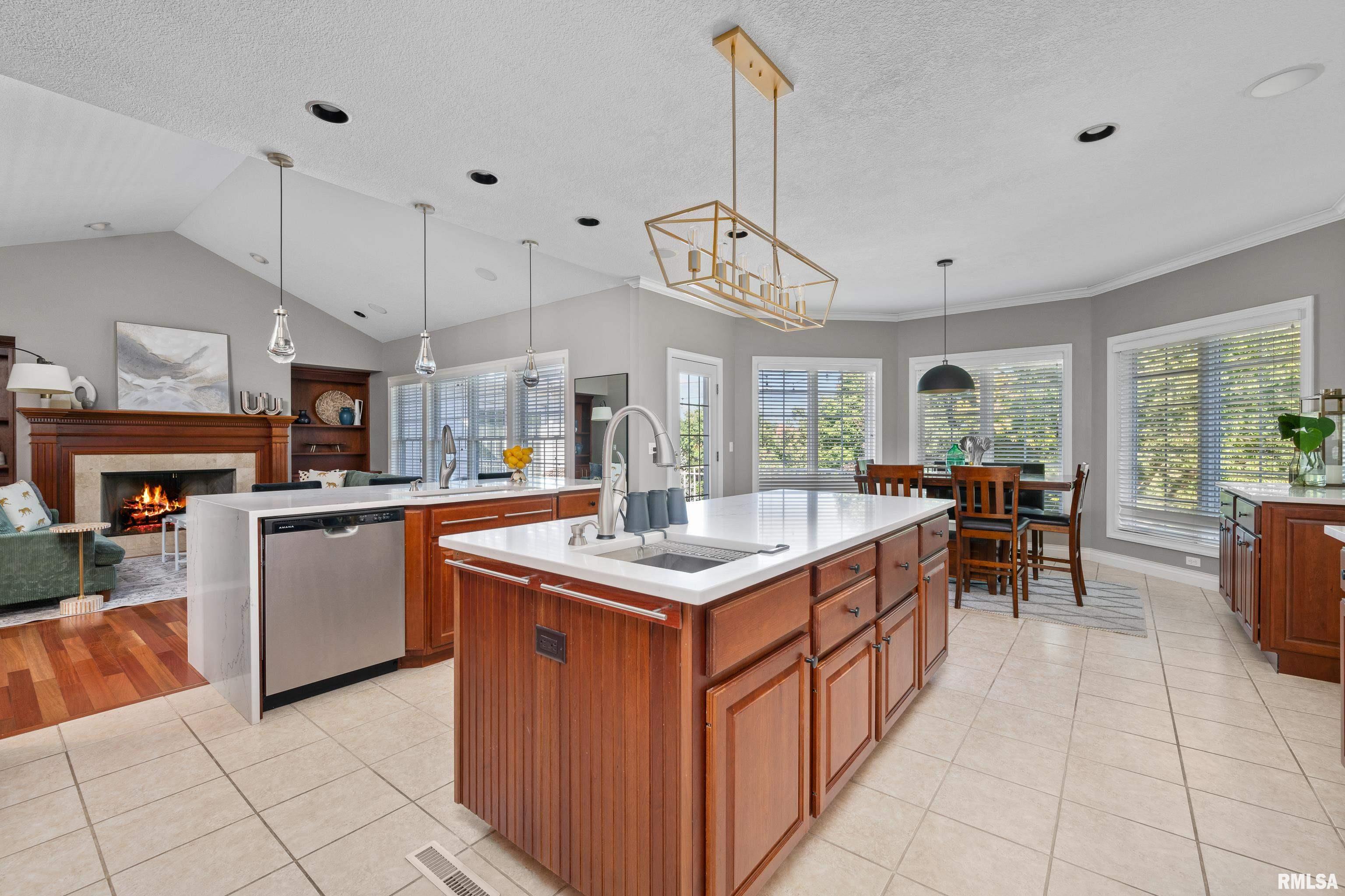 6675 Eagle Ridge Road Bettendorf, IA 52722 - Photo 14 of 46 Gallery Image 14