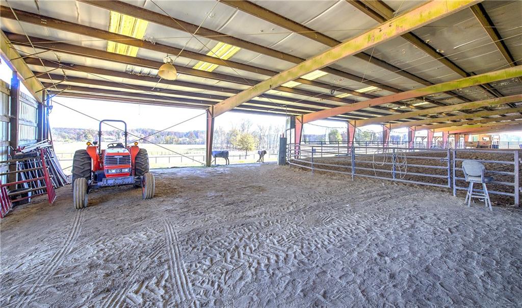 486 County Line Road Resaca, GA 30735 - Photo 26 of 49 a view of a garage