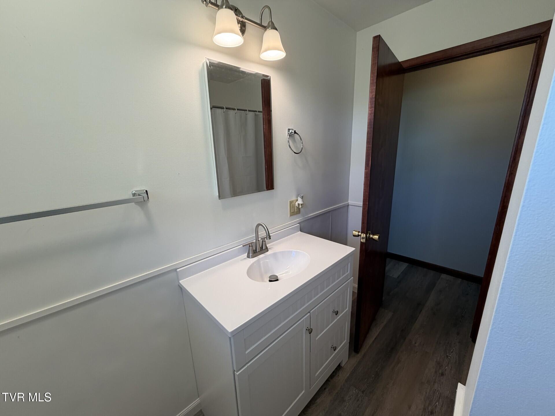 487 Right Poor Valley Road Pennington Gap, VA 24277 - Photo 23 of 31 Bath 3