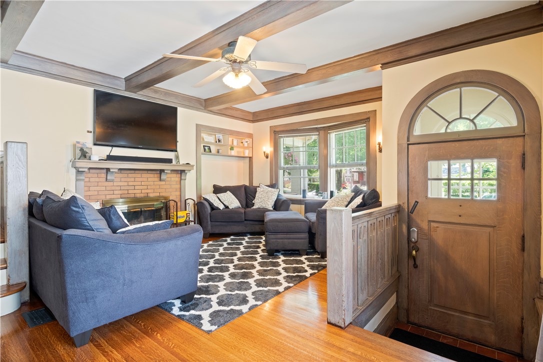 18 Calumet Street Rochester, NY 14610 - Photo 4 of 37