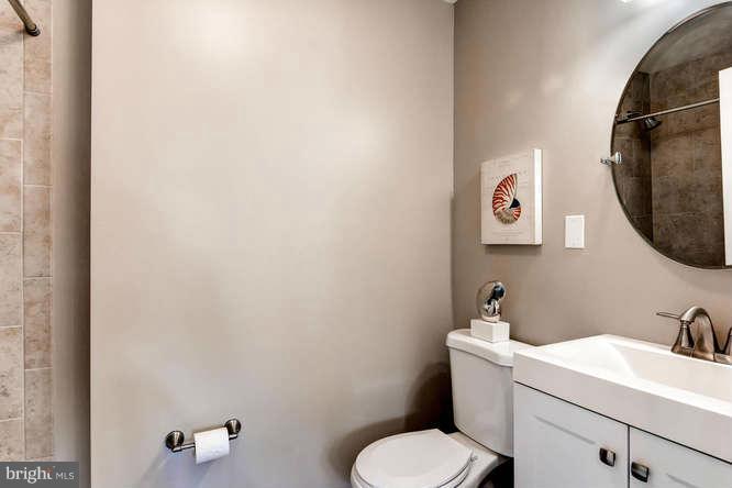 7642 Old Battle Grove Road Baltimore, MD 21222 - Photo 15 of 28 Full Bath #1