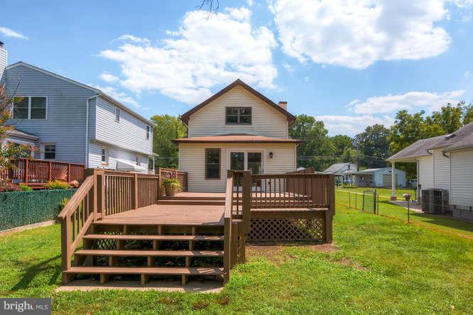 7642 Old Battle Grove Road Baltimore, MD 21222 - Photo 25 of 28 Rear Deck great for entertaining