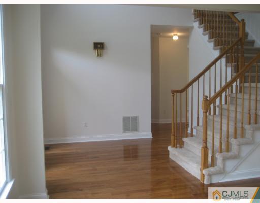 46 Cummings Road Monmouth Junction, NJ 08852 - Photo 7 of 10 Gallery Image 7