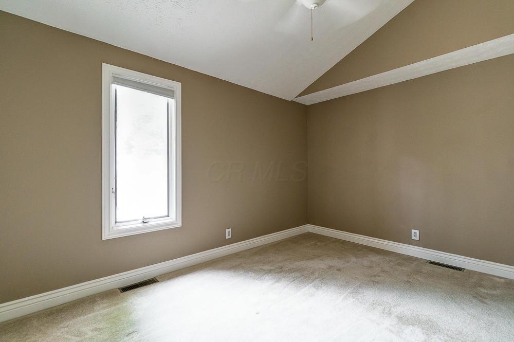 4880 Bellann Road Columbus, OH 43221 - Photo 18 of 21