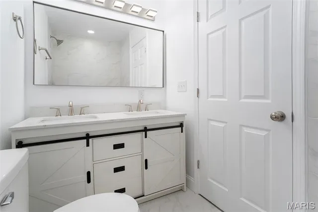 $275,000 | 2109 South 3rd Street, Fayetteville, IL 62258