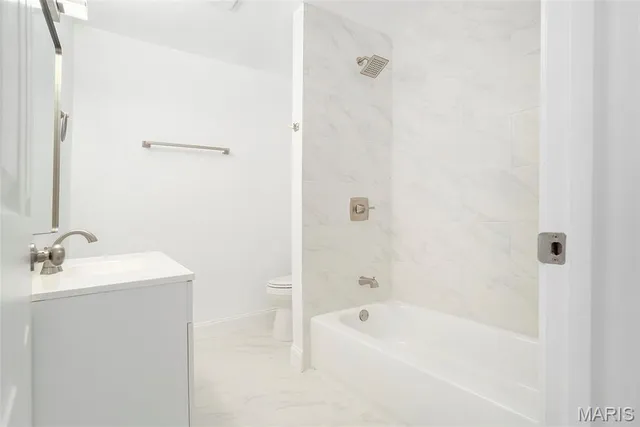 $275,000 | 2109 South 3rd Street, Fayetteville, IL 62258