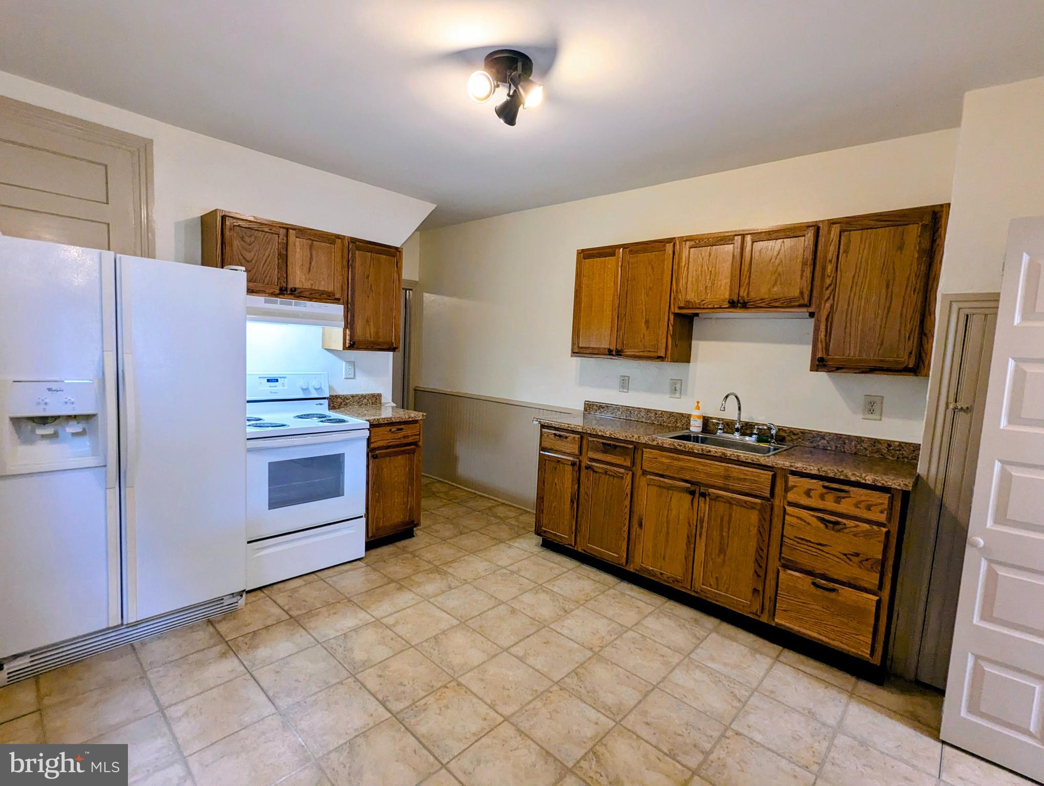 485 High Street Hanover, PA 17331 - Photo 5 of 17