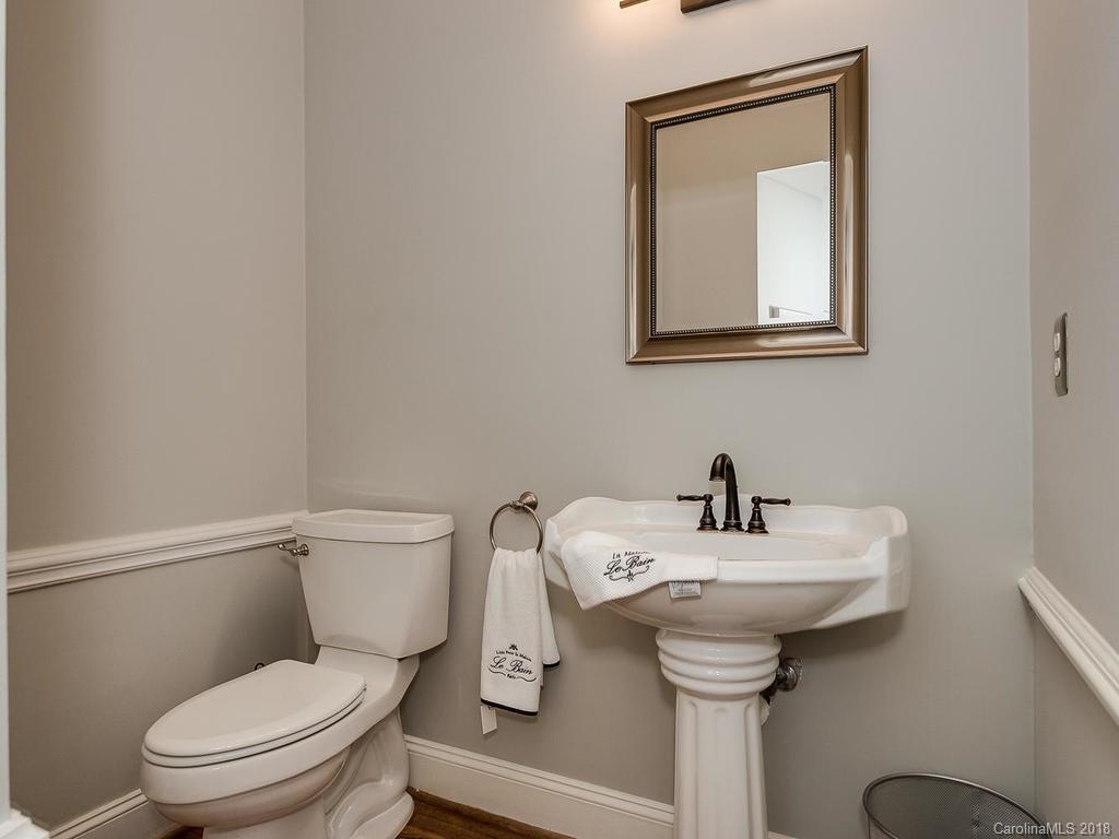 4837 Nora's Path Road Charlotte, NC 28226 - Photo 7 of 32 Gallery Image 7