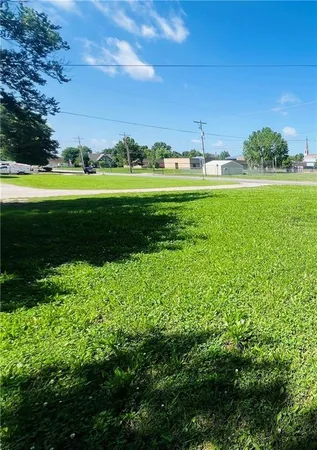 $12,000 | 1010 North Joplin Street, Pittsburg, KS 66762