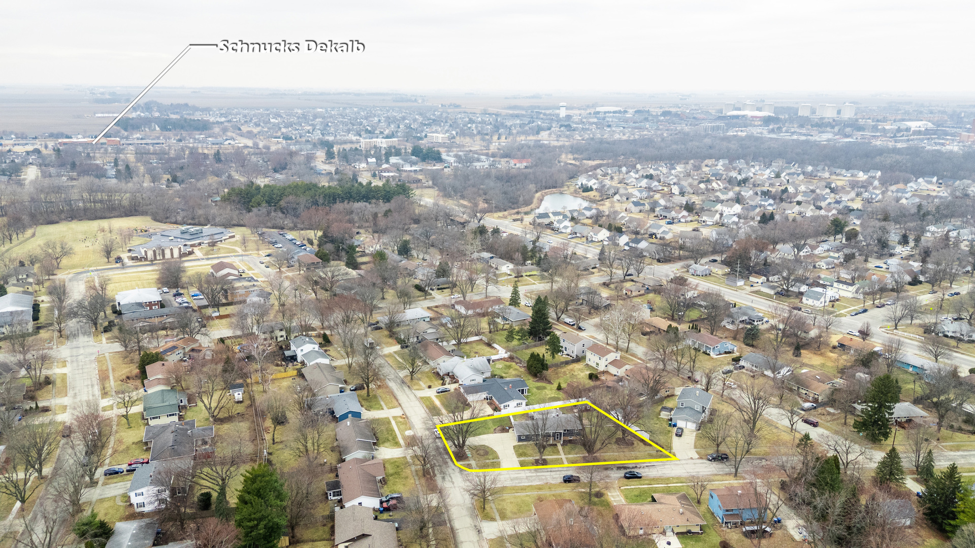 925 Haish Boulevard DeKalb, IL 60115 - Photo 26 of 29