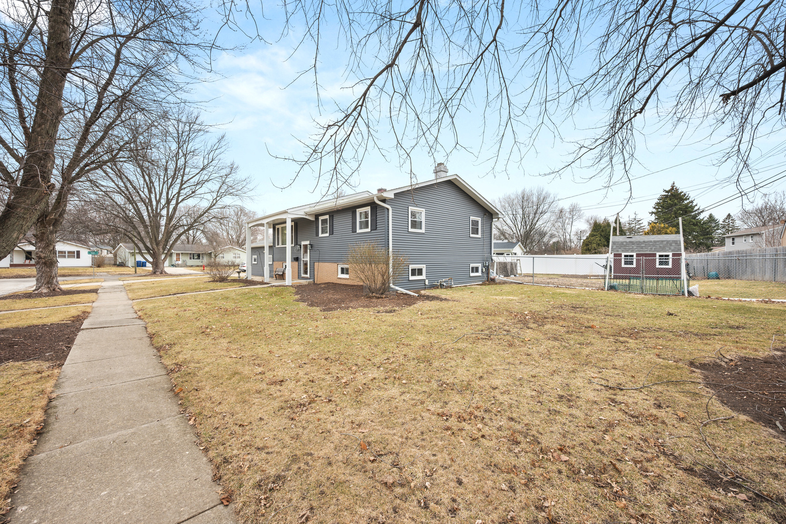 925 Haish Boulevard DeKalb, IL 60115 - Photo 3 of 29