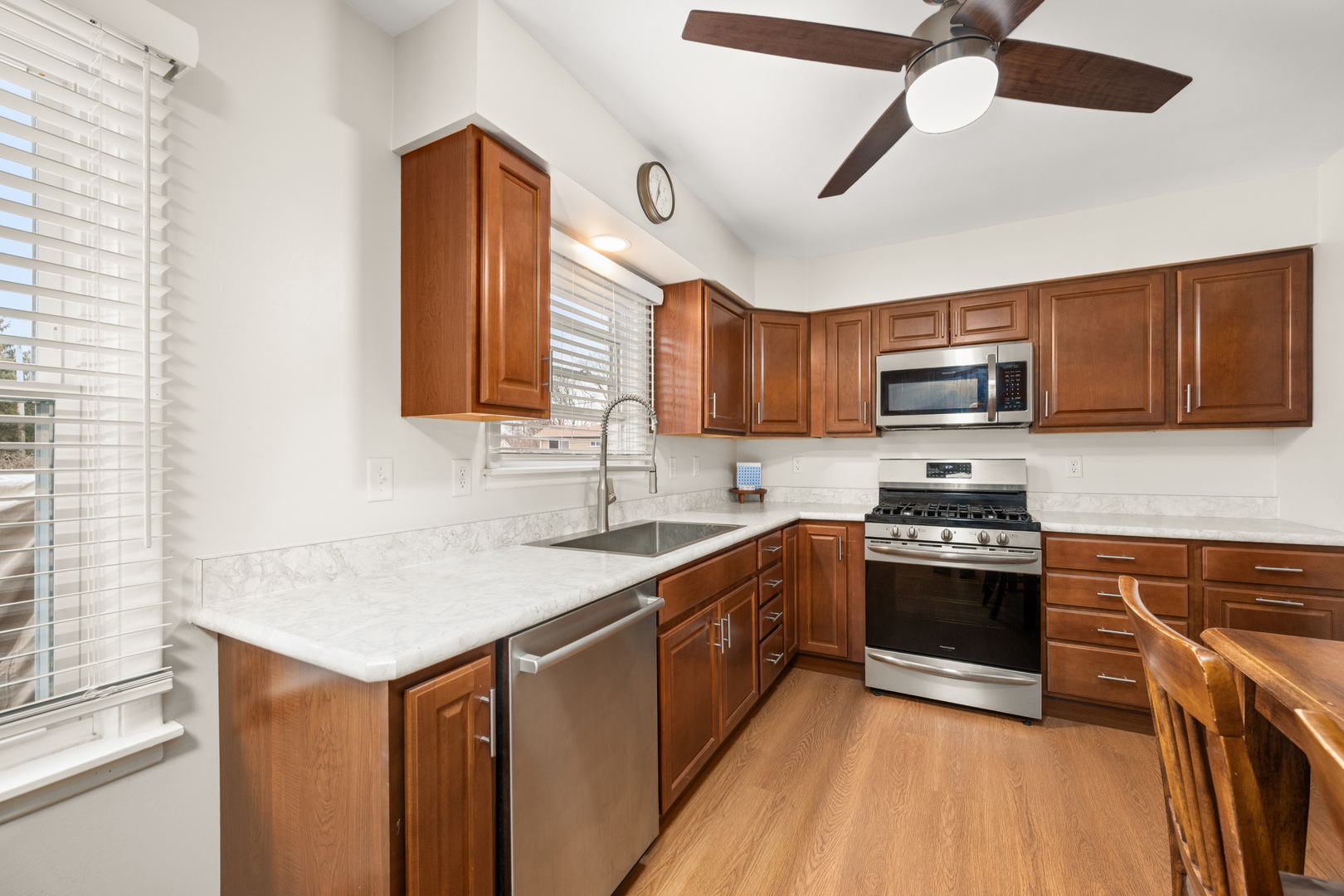 925 Haish Boulevard DeKalb, IL 60115 - Photo 10 of 29