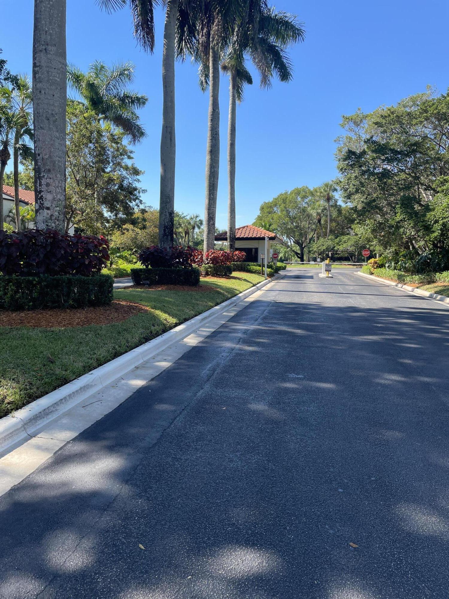 5635 Fox Hollow Drive, Unit A Boca Raton, FL 33486 - Photo 10 of 17 C444F1B2-D6A9-4A5C-B521-E217A16A4FB9