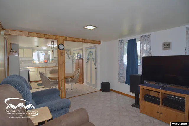 $299,500 | 608 West Arnold Street, Glenrock, WY 82637