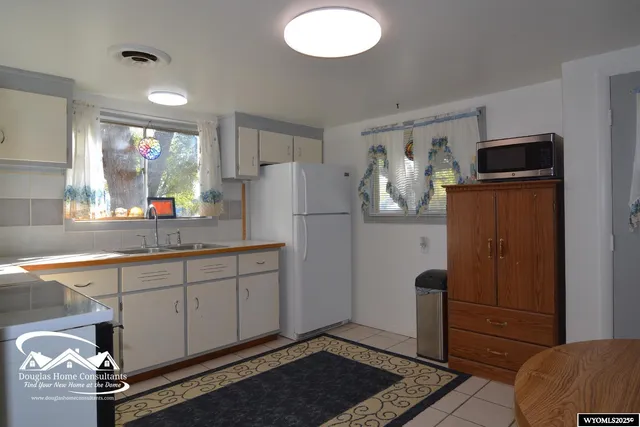 $299,500 | 608 West Arnold Street, Glenrock, WY 82637