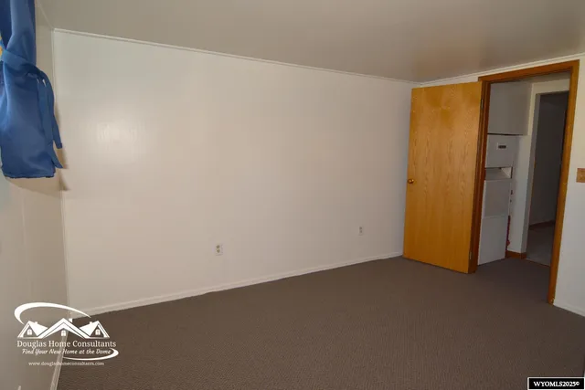 $299,500 | 608 West Arnold Street, Glenrock, WY 82637