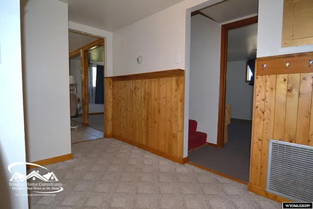 $287,500 | 608 West Arnold Street, Glenrock, WY 82637