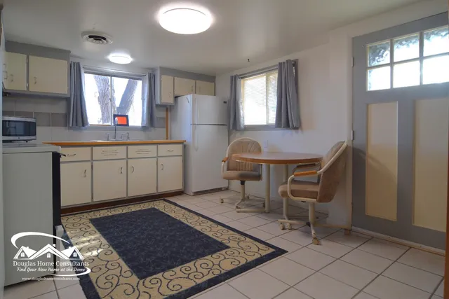 $287,500 | 608 West Arnold Street, Glenrock, WY 82637