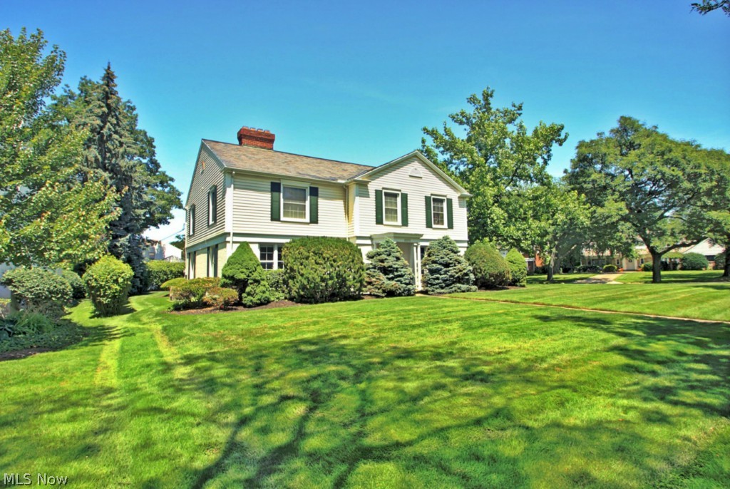 21375 Sydenham Road Shaker Heights, OH 44122 - Photo 1 of 13 Gallery Image 1