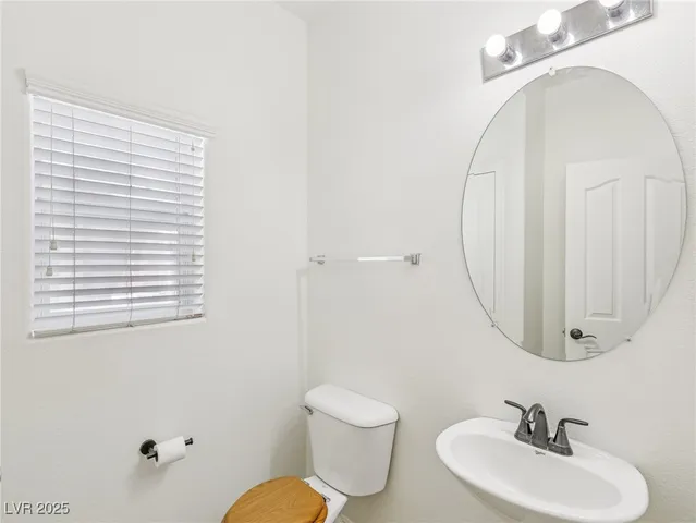 $350,000 | 8689 Horizon Wind Avenue, Unit 103, Las Vegas, NV 89178