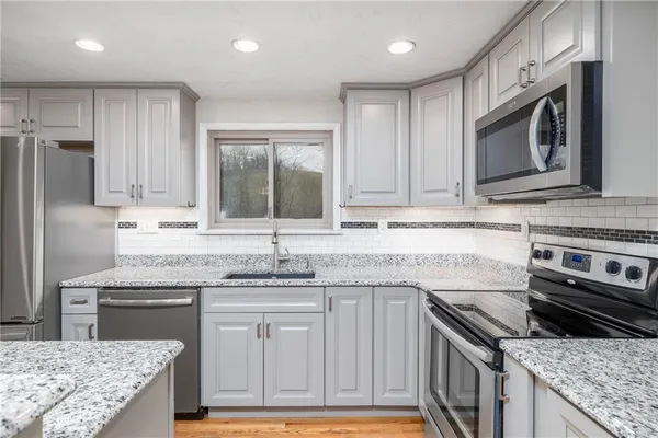 $299,999 | 137 Hornhead Road, McDonald, PA 15057