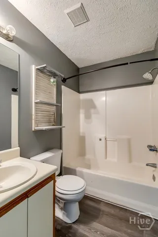 $1,975 | 402 Sterling Creek Drive, Richmond Hill, GA 31324