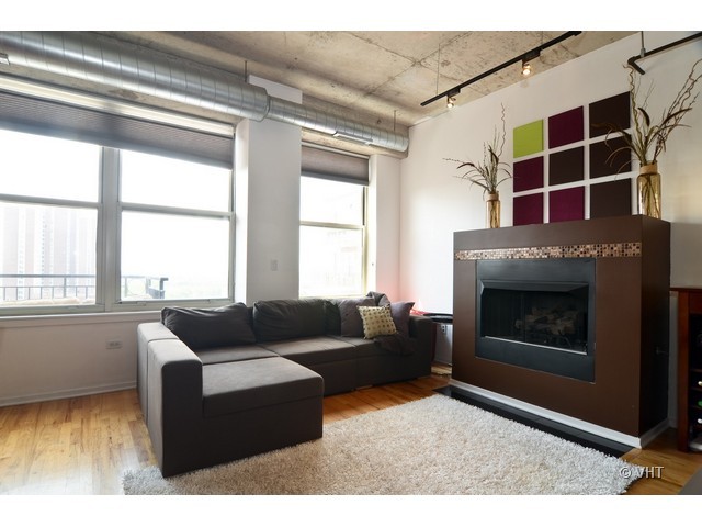 6 South Laflin Street, Unit 818 Chicago, IL 60607 - Photo 3 of 11