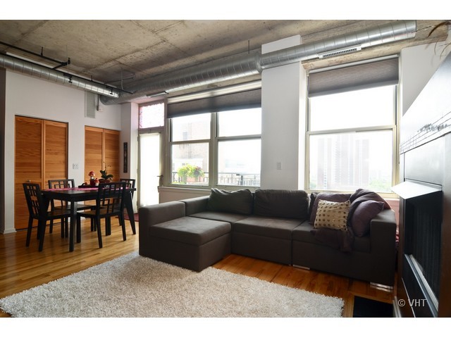 6 South Laflin Street, Unit 818 Chicago, IL 60607 - Photo 4 of 11