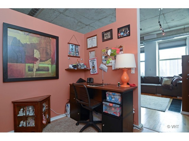 6 South Laflin Street, Unit 818 Chicago, IL 60607 - Photo 7 of 11