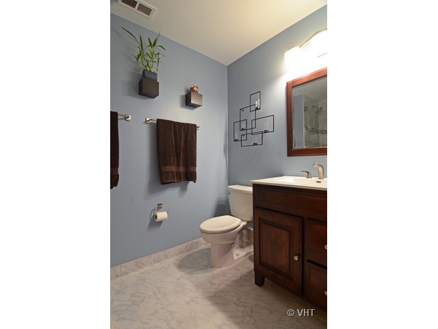 6 South Laflin Street, Unit 818 Chicago, IL 60607 - Photo 9 of 11