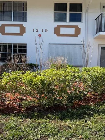 $1,500 | 1219 South Lakes End Drive, Unit 2, Fort Pierce, FL 34982