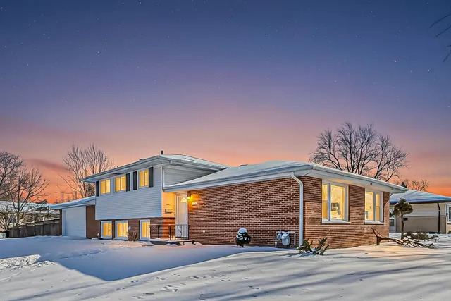 $465,000 | 503 Lasalle Street, Des Plaines, IL 60016