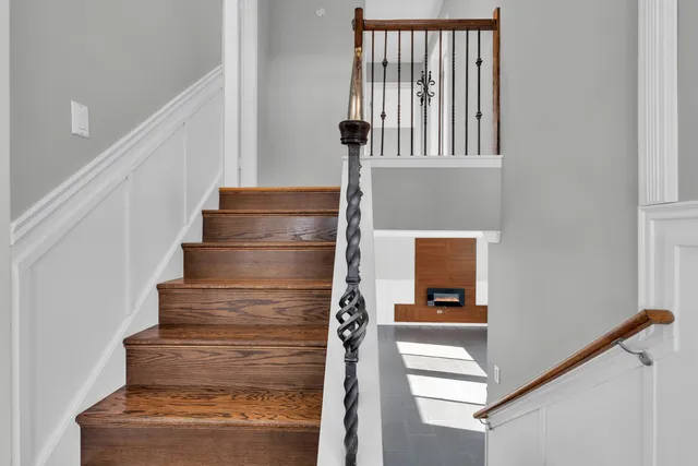 $444,900 | 503 Lasalle Street, Des Plaines, IL 60016