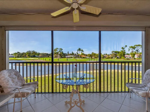 $195,000 | 413 Augusta Boulevard, Unit 206, Naples, FL 34113