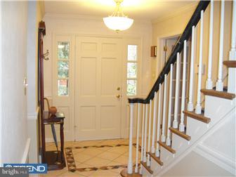 823 Dale Road Jenkintown, PA 19046 - Photo 2 of 12 Foyer