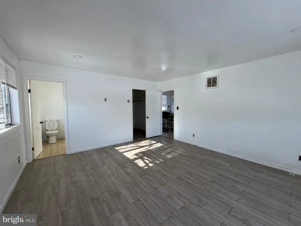 $1,500 | 644 Cooper Street, Unit 2, Beverly, NJ 08010